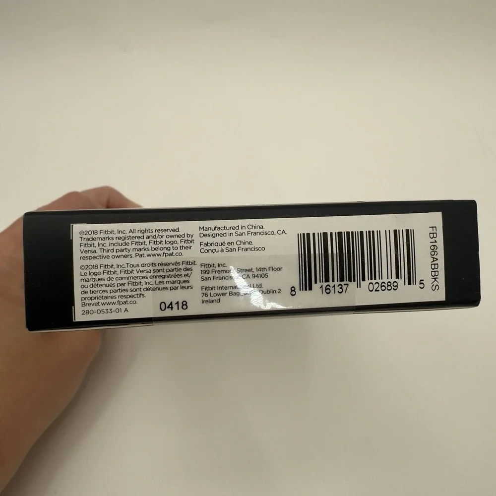 Fitbit Versa Activity Tracker‎ Small Black Classic Accessory Band FB166ABBKS NEW